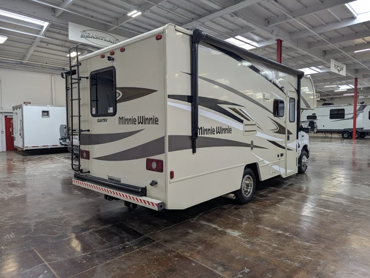 2022 Winnebago Minnie Winnie 22M, photo 5 of 28