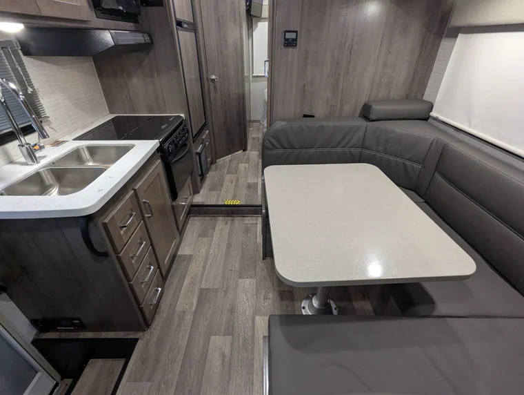 2022 Winnebago Minnie Winnie 22M, photo 10 of 28