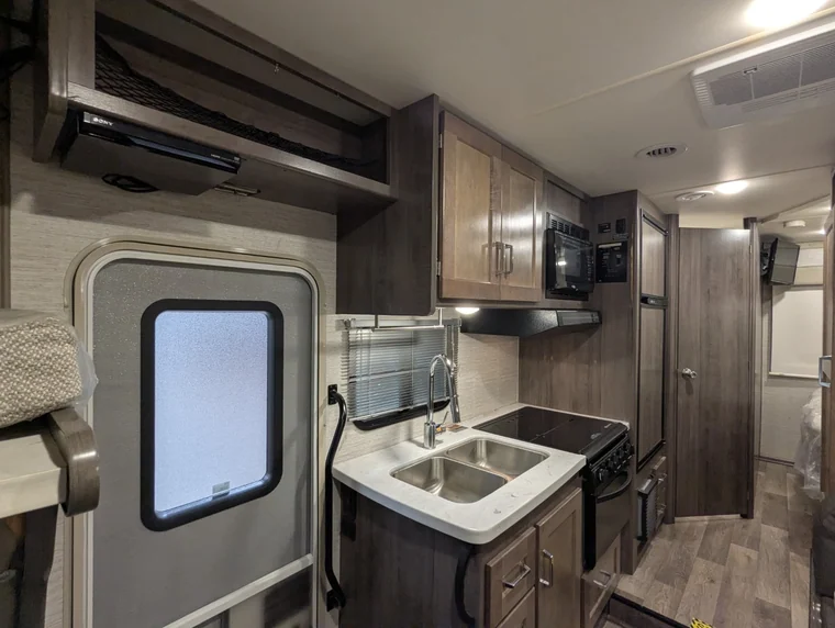 2022 Winnebago Minnie Winnie 22M, photo 12 of 28