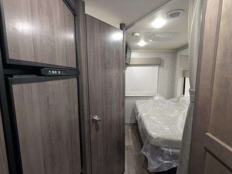 2022 Winnebago Minnie Winnie 22M, photo 19 of 28