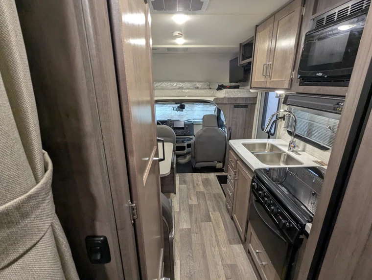 2022 Winnebago Minnie Winnie 22M, photo 27 of 28